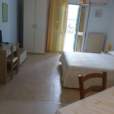 B&B Delia Trecastagni Luaran gambar