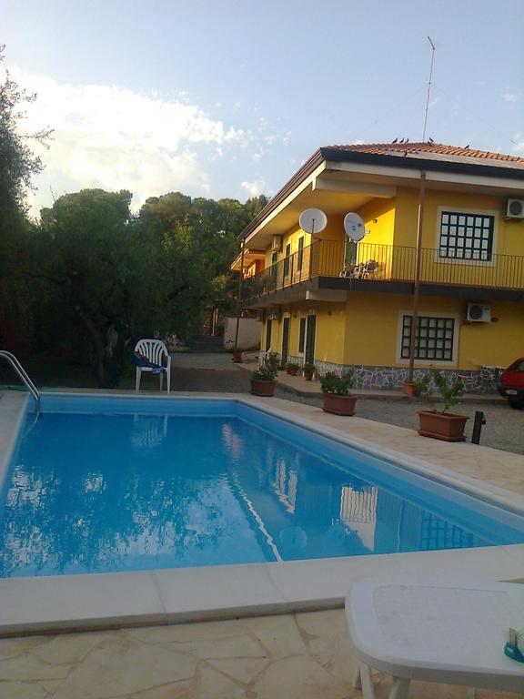 B&B Delia Trecastagni Luaran gambar