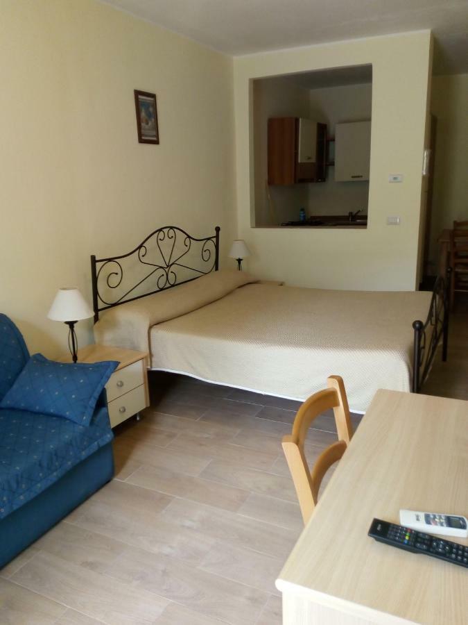 B&B Delia Trecastagni Luaran gambar