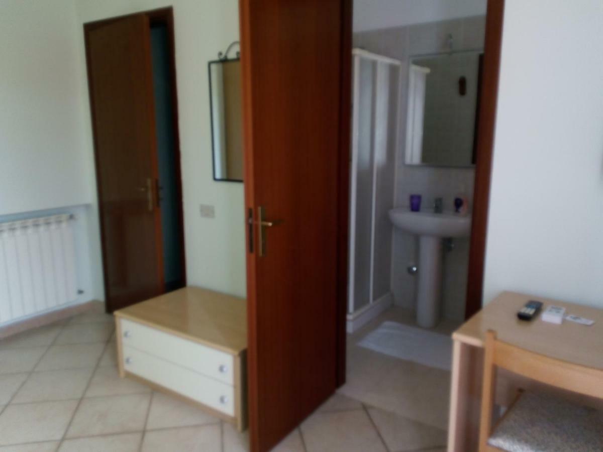 B&B Delia Trecastagni Luaran gambar